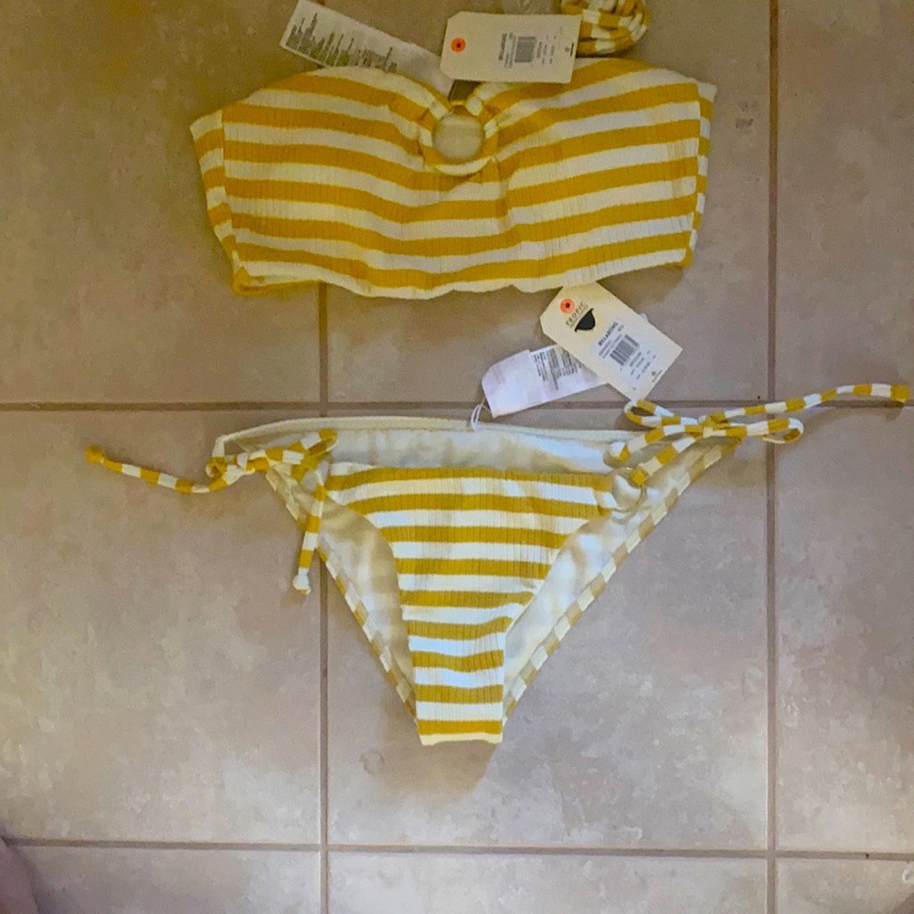 Billabong strapless bikini